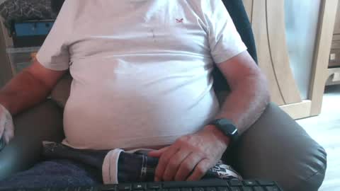 Snapshot of justpleased2behere chatting on 8, 8, 2026 here to Have Fun online show from 8, 8, 2026