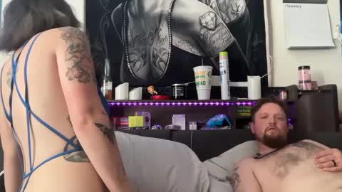 justthejohnsons online show from 11, 1, 2026