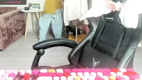 Snapshot of k_and_alice chatting on 19, 4, 2026 Alice online show from 19, 4, 2026