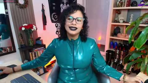 Carym  online show from 9, 11, 2025