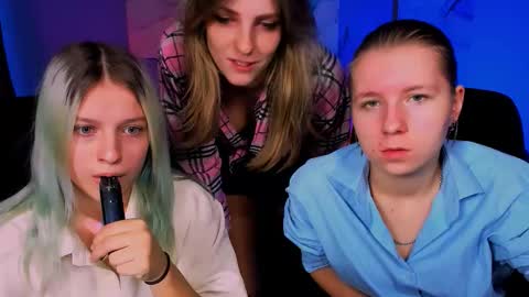 kaela_spell_ online show from 27, 11, 2025