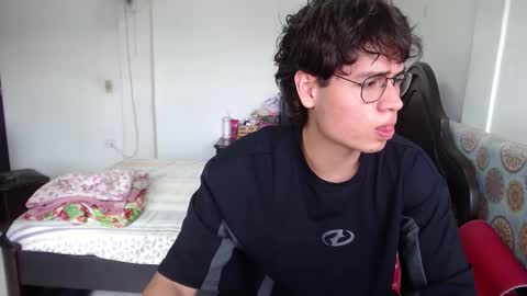 Snapshot of kafer_1022 chatting on 29, 11, 2025 kafer online show from 29, 11, 2025