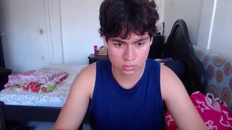 Snapshot of kafer_1022 chatting on 17, 12, 2025 kafer online show from 17, 12, 2025