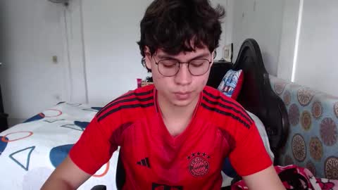 Snapshot of kafer_1022 chatting on 6, 1, 2026 kafer online show from 6, 1, 2026