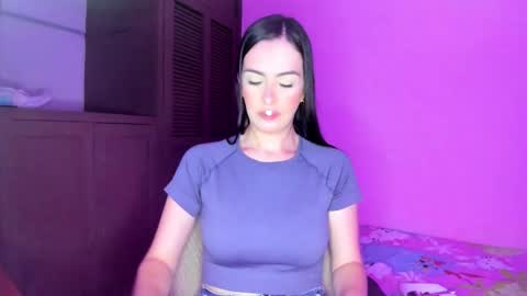 Snapshot of kaiahlive chatting on 5, 1, 2026 kaiahlive online show from 5, 1, 2026