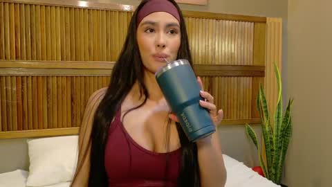 Snapshot of kaiawhite chatting on 23, 4, 2026 kaiawhite online show from 23, 4, 2026