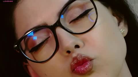 Snapshot of kailalewis chatting on 8, 4, 2026 Kaila Lewis online show from 8, 4, 2026