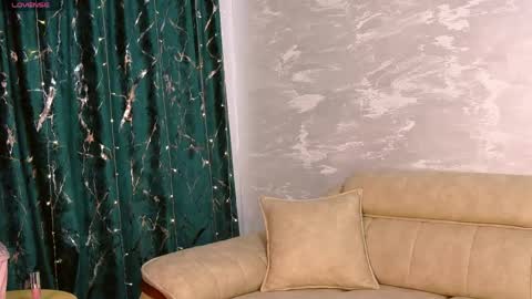 Snapshot of kailalewis chatting on 14, 4, 2026 Kaila Lewis online show from 14, 4, 2026