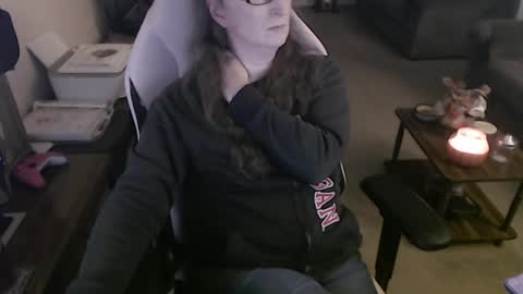 Snapshot of kait331 chatting on 9, 10, 2025 Camprincess331 online show from 9, 10, 2025