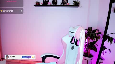 Kali Ka Please help me with your thumbs up its important   dont forget my birthday on October 26 online show from 15, 11, 2025