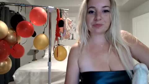 Snapshot of kaliii_jones chatting on 12, 7, 2026 Kaliii jones online show from 12, 7, 2026