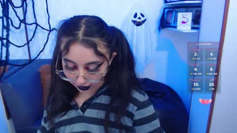 Snapshot of kalilowe_ chatting on 28, 10, 2025 Kali online show from 28, 10, 2025