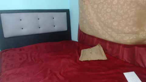 Kalipso and Jones  online show from 27, 12, 2024