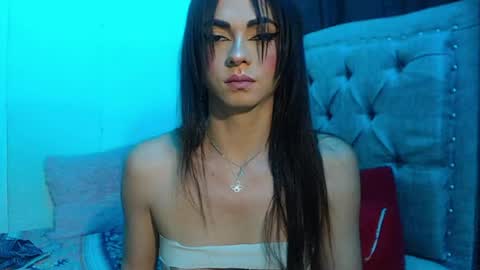 Snapshot of kamilathopsom chatting on 4, 6, 2026 CAMILA SANTAMARIA online show from 4, 6, 2026