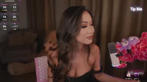 kamilee__xo online show from 4, 7, 2026