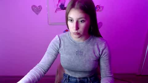 kamilla_love_ online show from 20, 9, 2025