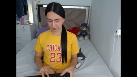 Snapshot of kammi_candy chatting on 21, 5, 2026 -- kammi -- online show from 21, 5, 2026