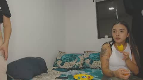 Snapshot of kammy_cami chatting on 23, 6, 2026 kammy y camila online show from 23, 6, 2026