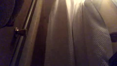 Snapshot of kaneisyours2420 chatting on 27, 10, 2025 Tucker online show from 27, 10, 2025