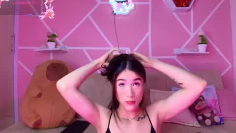 kaoriille online show from 1, 12, 2025