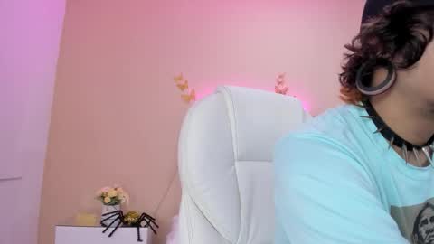 Snapshot of kaoz_23_ chatting on 19, 10, 2025 KaoZ Goeth online show from 19, 10, 2025