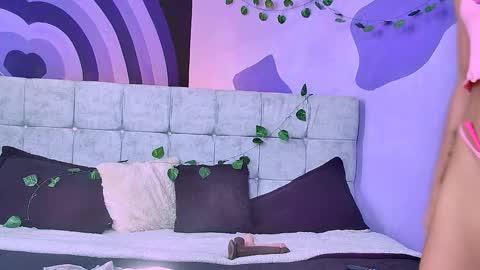 Karen  online show from 21, 11, 2025