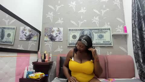 Snapshot of karenbis chatting on 28, 2, 2025 Karen online show from 28, 2, 2025