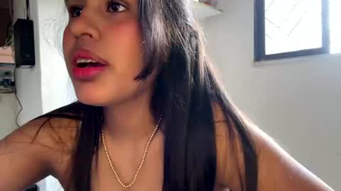 Snapshot of kariina_candy chatting on 17, 6, 2026 kariina candy and fox online show from 17, 6, 2026