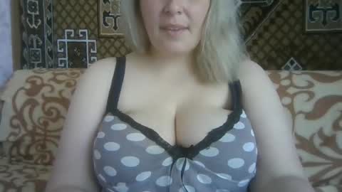 Snapshot of karilina_hi chatting on 21, 5, 2026 Karilina Hi online show from 21, 5, 2026