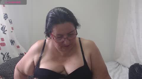 Snapshot of karina_turbay chatting on 5, 10, 2025 Karina online show from 5, 10, 2025