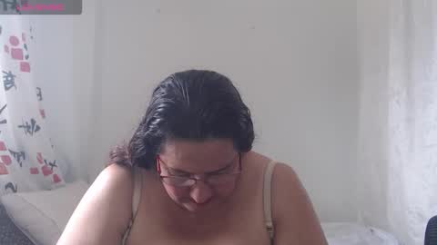 Snapshot of karina_turbay chatting on 8, 10, 2025 Karina online show from 8, 10, 2025