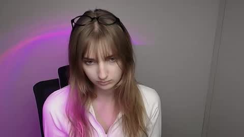 Karla online show from 27, 9, 2025