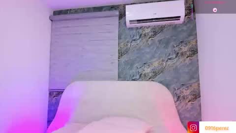 Snapshot of karla_wonderful chatting on 19, 11, 2025 karolina online show from 19, 11, 2025