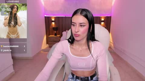 Snapshot of karlaa_james chatting on 18, 4, 2026 Karlaa online show from 18, 4, 2026