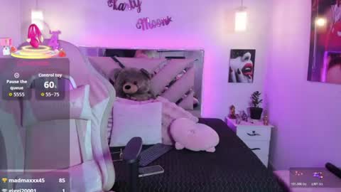 Snapshot of karly_moonn chatting on 26, 6, 2026 Karly Moonns online show from 26, 6, 2026
