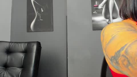   online show from 10, 4, 2026