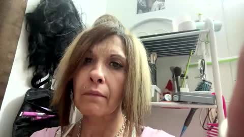 Snapshot of karmadewit1980 chatting on 29, 4, 2026 karmadewit1980 online show from 29, 4, 2026