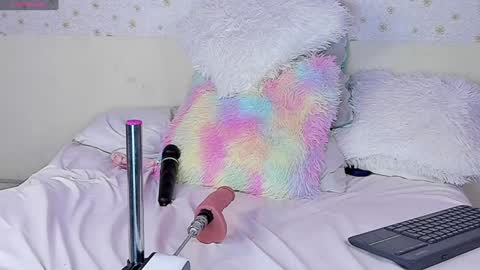 Karol online show from 1, 2, 2025