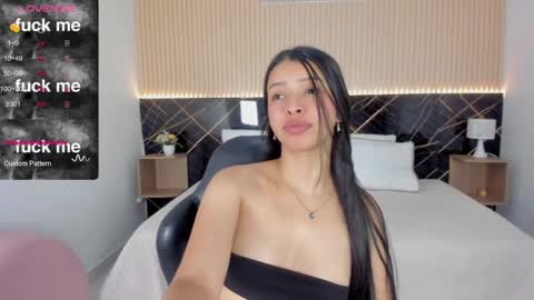 karol_cortes online show from 11, 4, 2026