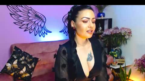 Karol Kenedy online show from 7, 10, 2025