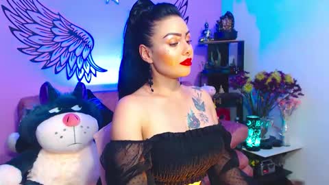 Karol Kenedy online show from 6, 3, 2026