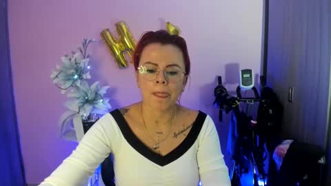 kAROL MILF   online show from 18, 12, 2024