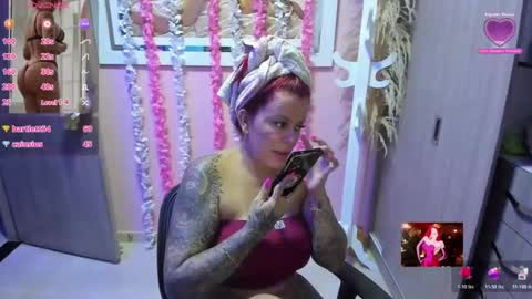 Snapshot of karol_milf__ chatting on 18, 7, 2026 kAROL MILF online show from 18, 7, 2026