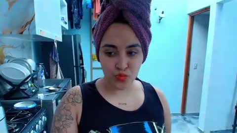    online show from 6, 11, 2025