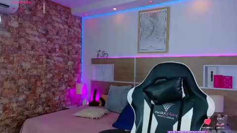 Snapshot of karol_scott1 chatting on 17, 7, 2026 KAROL SCOTT online show from 17, 7, 2026