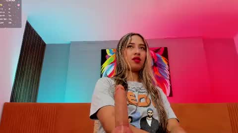 Snapshot of karola_cute_ chatting on 14, 6, 2026 katalina online show from 14, 6, 2026