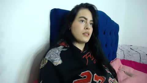 Snapshot of karolay_su chatting on 26, 4, 2026 ARIANNA online show from 26, 4, 2026