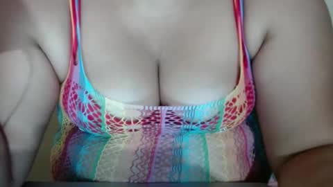 Snapshot of karolbb21 chatting on 8, 2, 2026 karolbb21 online show from 8, 2, 2026