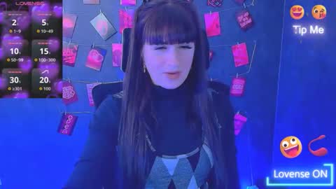 Caroline online show from 15, 2, 2026