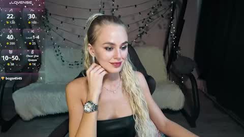 KarolinaHayes online show from 27, 4, 2026